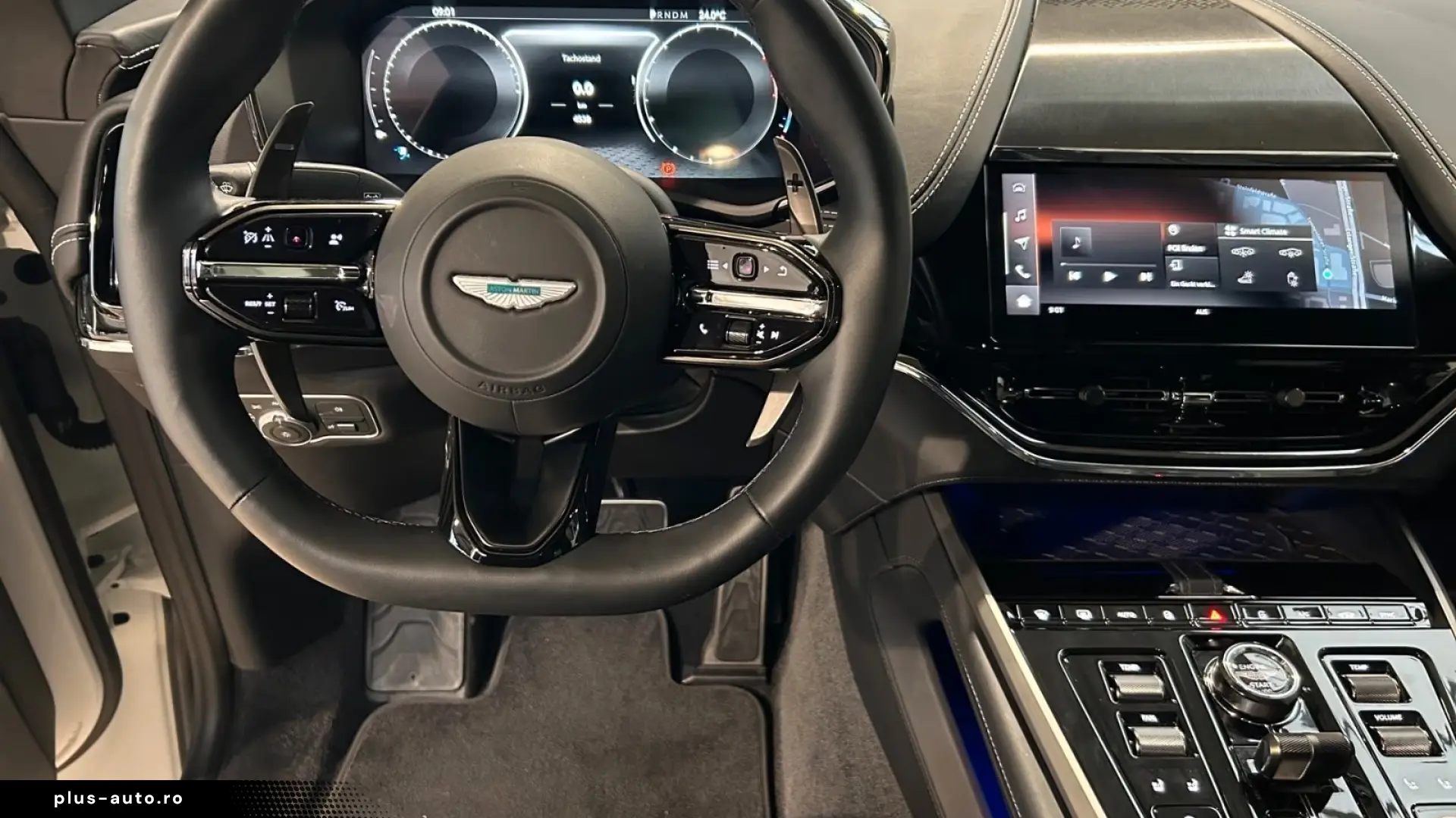 Aston Martin DBX 707
