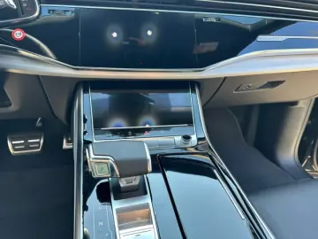 Audi Q8 50 TDI Panorama B&O Matrix