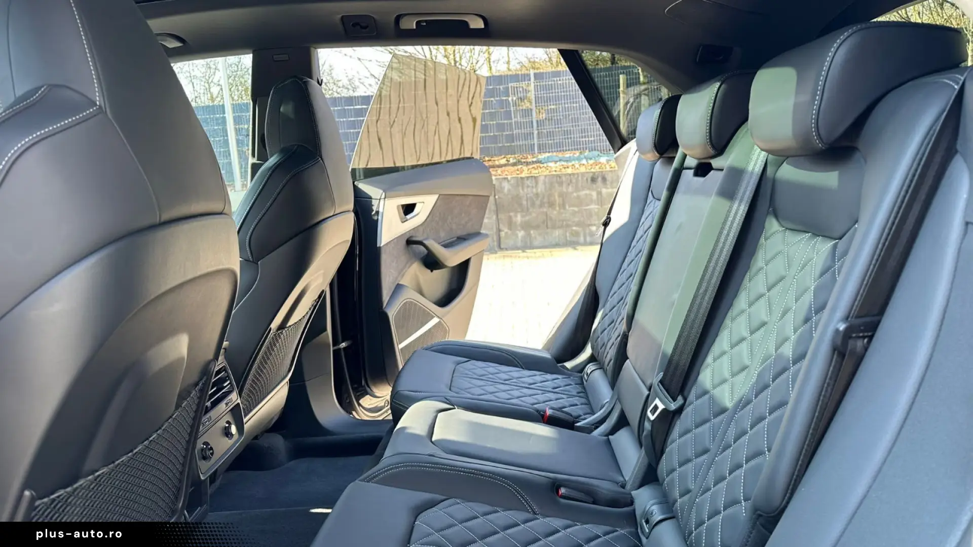 AUDI Q8 2025 — imagine 13