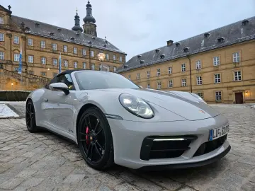 Porsche 911 992 Targa 4 GTS   480 CP
