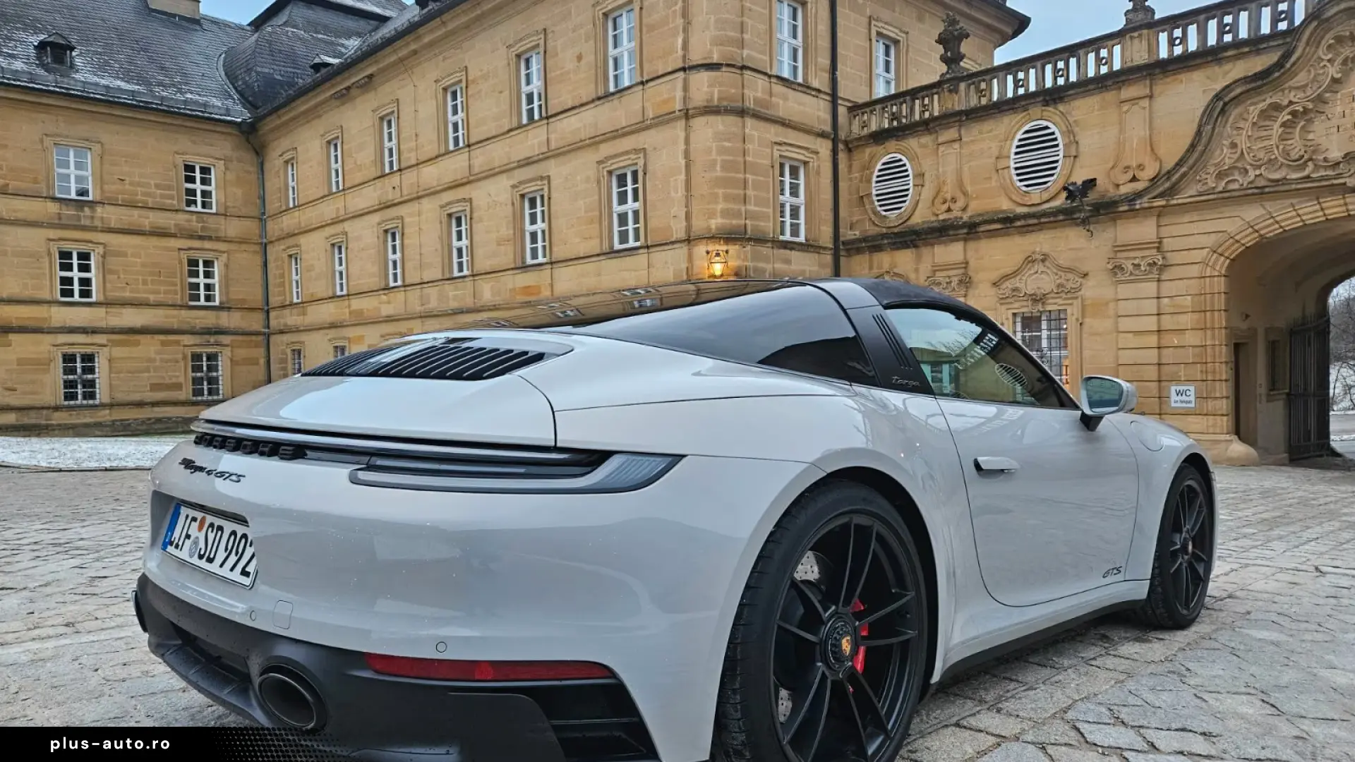 PORSCHE 911 2022 — imagine 11