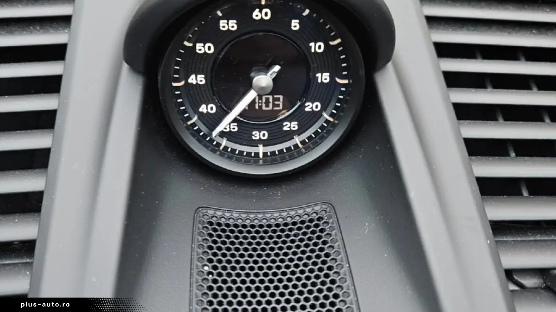 PORSCHE 911 2022 — imagine 12