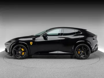 FERRARI Purosangue