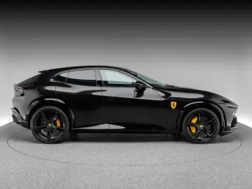 FERRARI Purosangue
