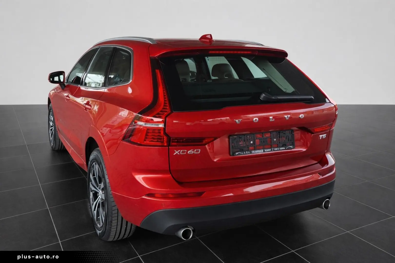 VOLVO XC60  B5 AWD 4x4 Momentum Pro Geartronic
