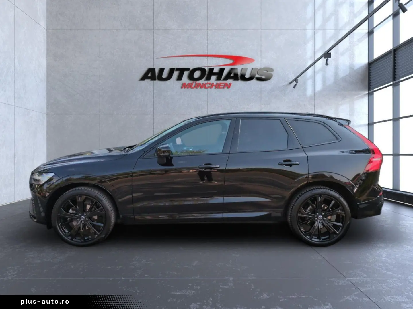 VOLVO XC60 B5 (Benzin) Plus Black Edition AWD - RFK
