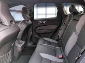 VOLVO XC60 B5 (Benzin) Plus Black Edition AWD - RFK