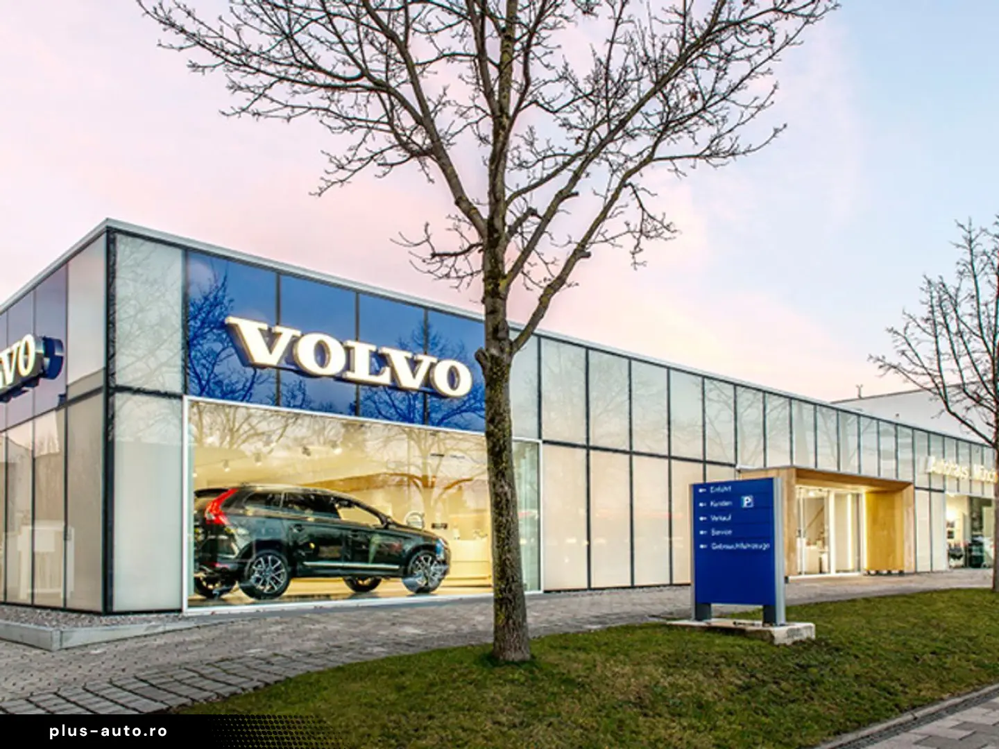 VOLVO XC60 B5 (Benzin) Plus Black Edition AWD - RFK