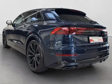 Audi Q8 50 TDI quattro S line Black B&O AHK