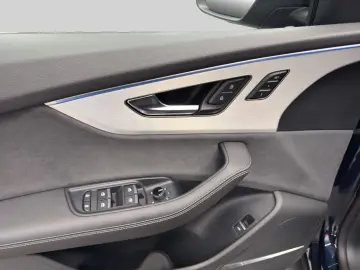 Audi Q8 50 TDI quattro S line Black B&O AHK
