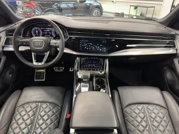 Audi Q8 50 TDI quattro S line Black B&O AHK