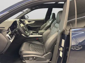 Audi Q8 50 TDI quattro S line Black B&O AHK