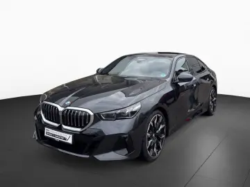 BMW 540d xD M SPORT DAProf StHz B&W 360  KomfSi 21