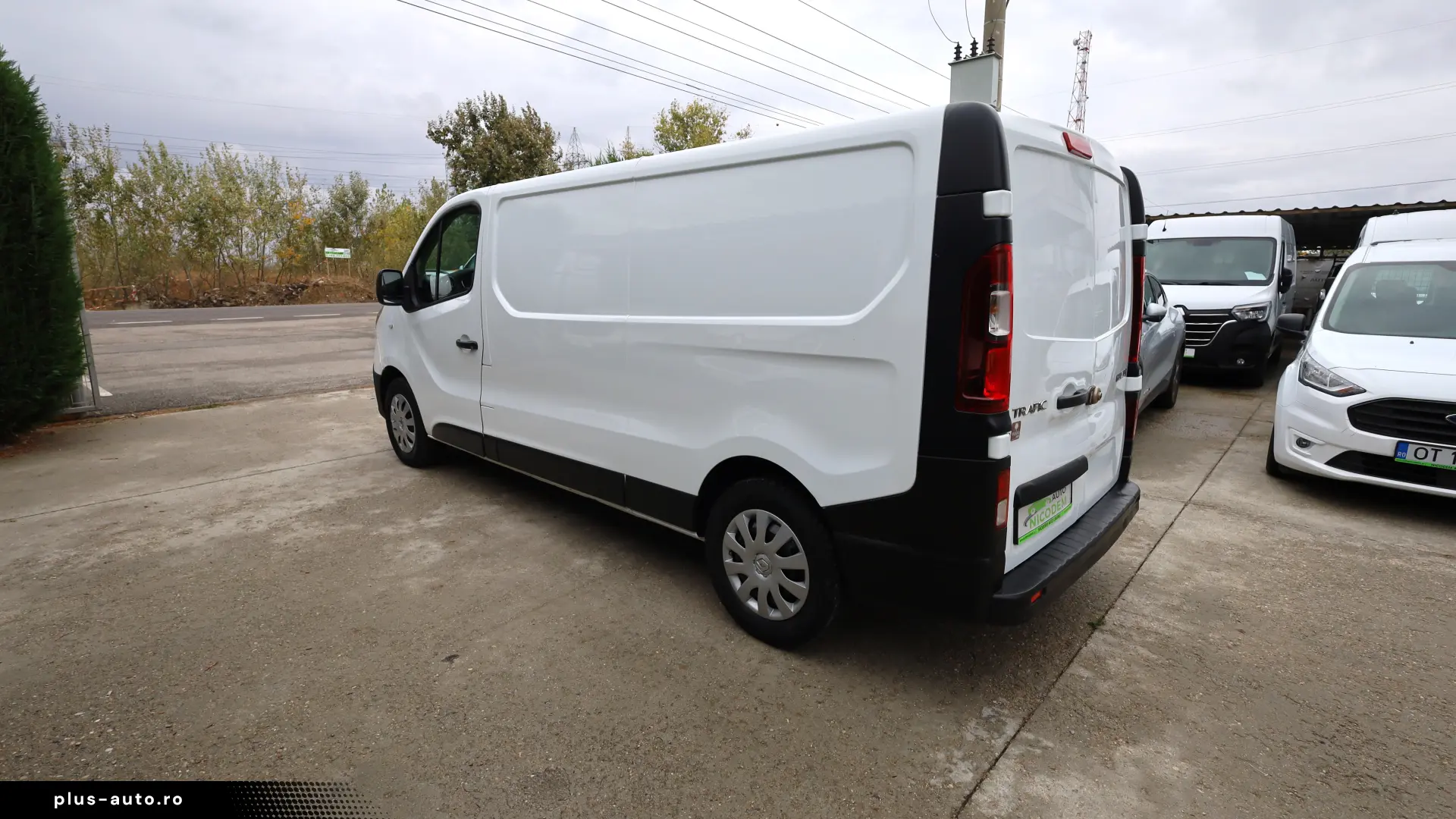 Renault Trafic L2H1 2.0D 145CP