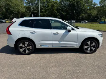 VOLVO XC60 T6 AWD Inscription PANO AHK LED PILOT ASSI