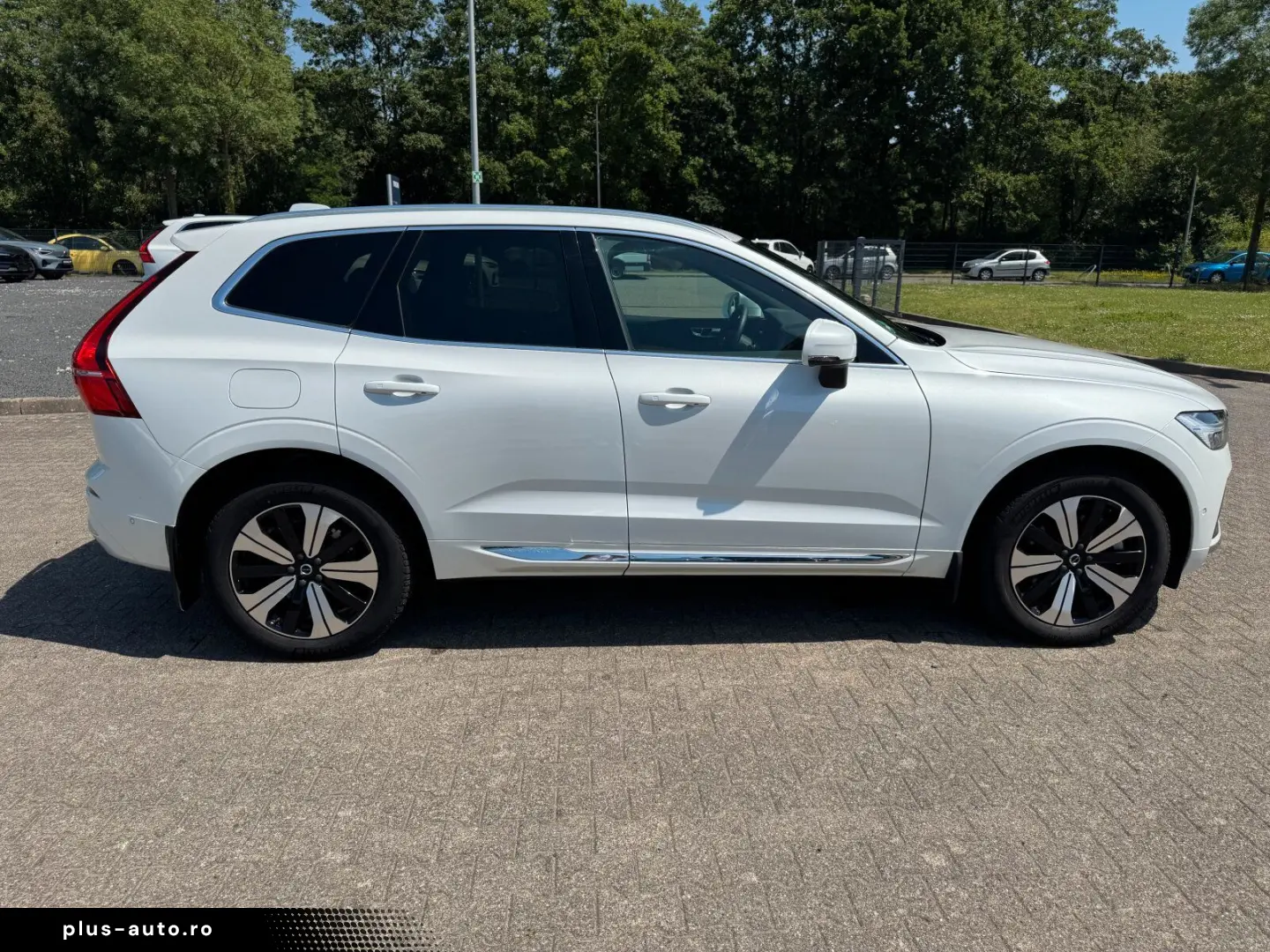 VOLVO XC60 T6 AWD Inscription PANO AHK LED PILOT ASSI