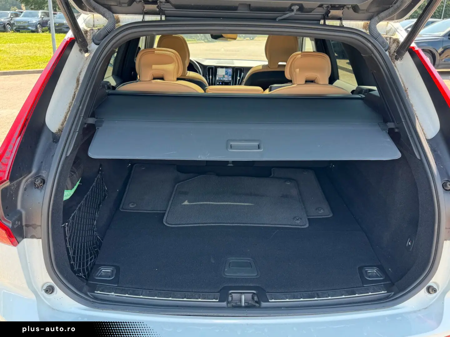 VOLVO XC60 T6 AWD Inscription PANO AHK LED PILOT ASSI