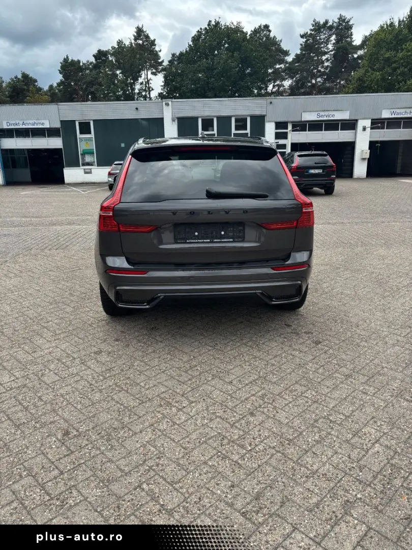 VOLVO XC60 B4 Plus Dark 2WD
