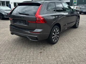 VOLVO XC60 B4 Plus Dark 2WD