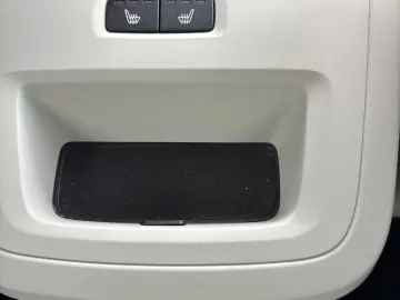 VOLVO XC60 B4 Plus Dark 2WD