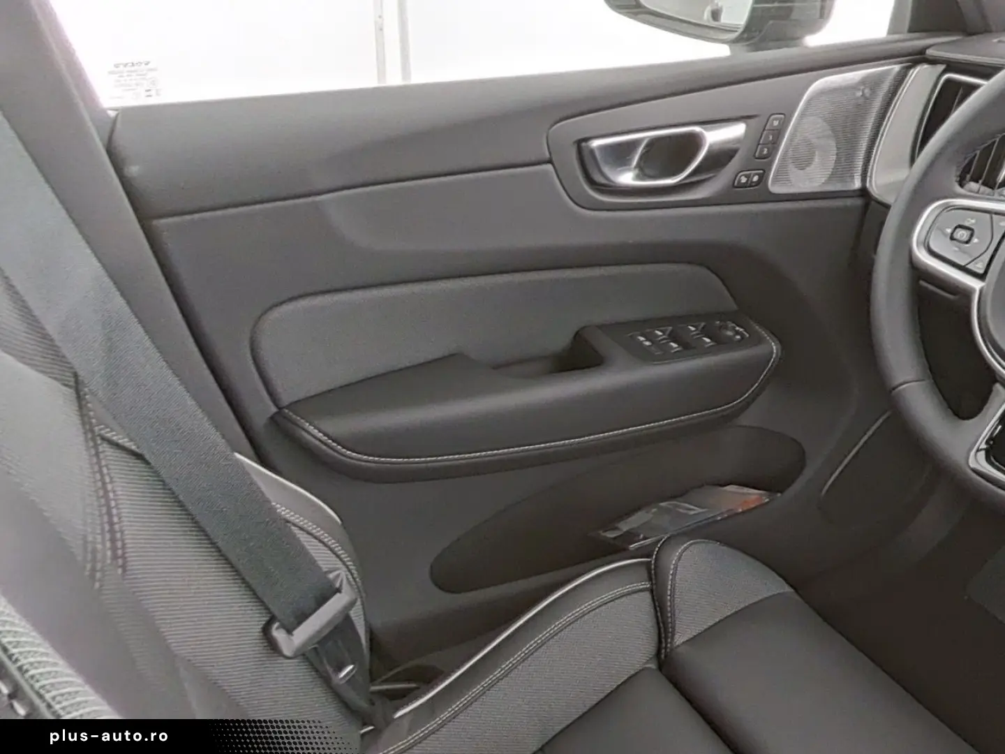 VOLVO XC60 B5 Ultra Dark AWD