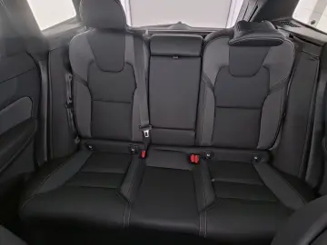 VOLVO XC60 B5 Ultra Dark AWD