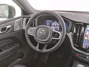 VOLVO XC60 B5 Ultra Dark AWD