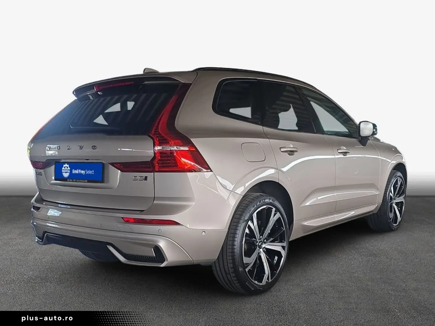 VOLVO XC60 B5 B AWD Plus Dark