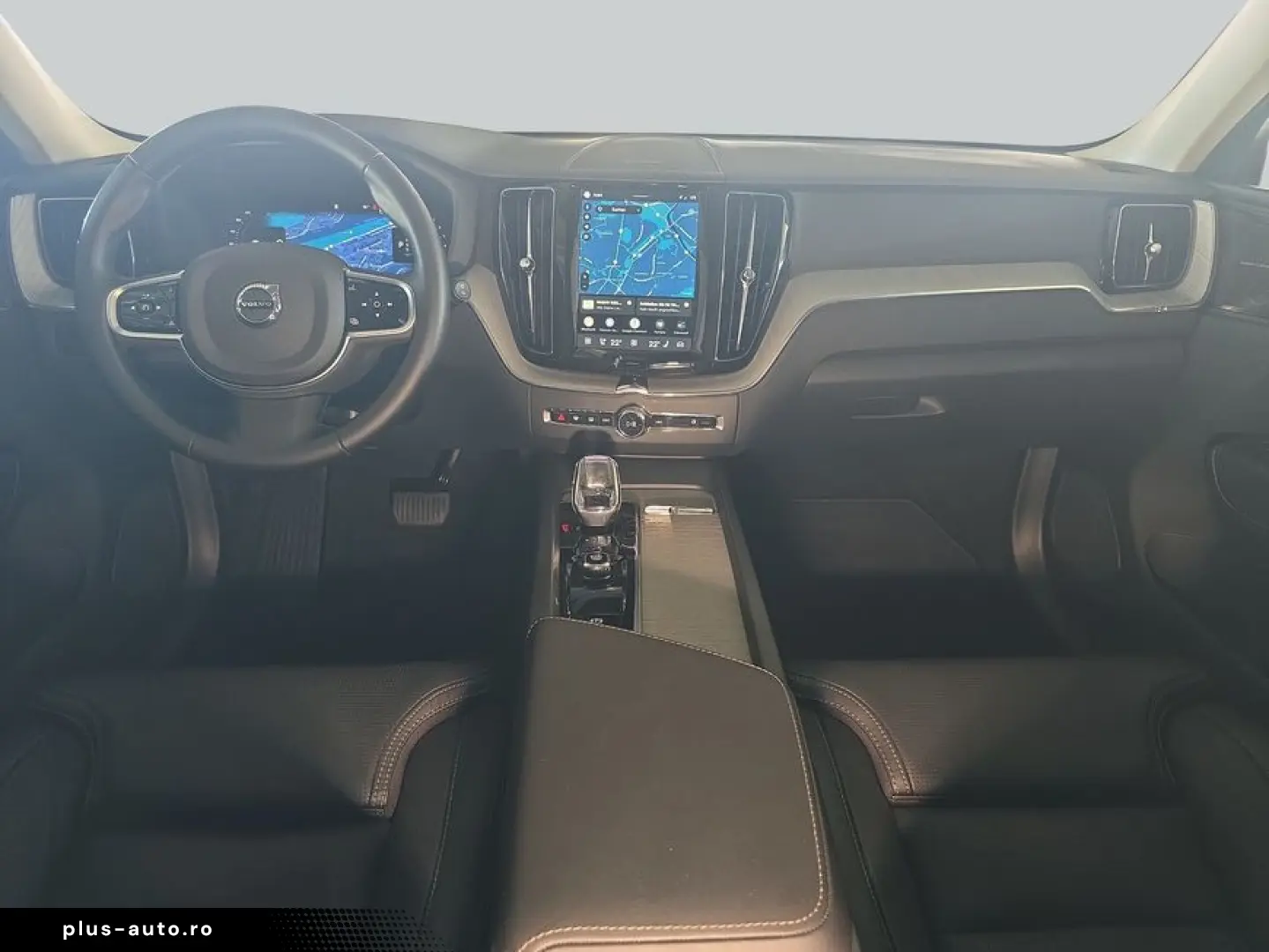 VOLVO XC60 B5 B AWD Plus Dark