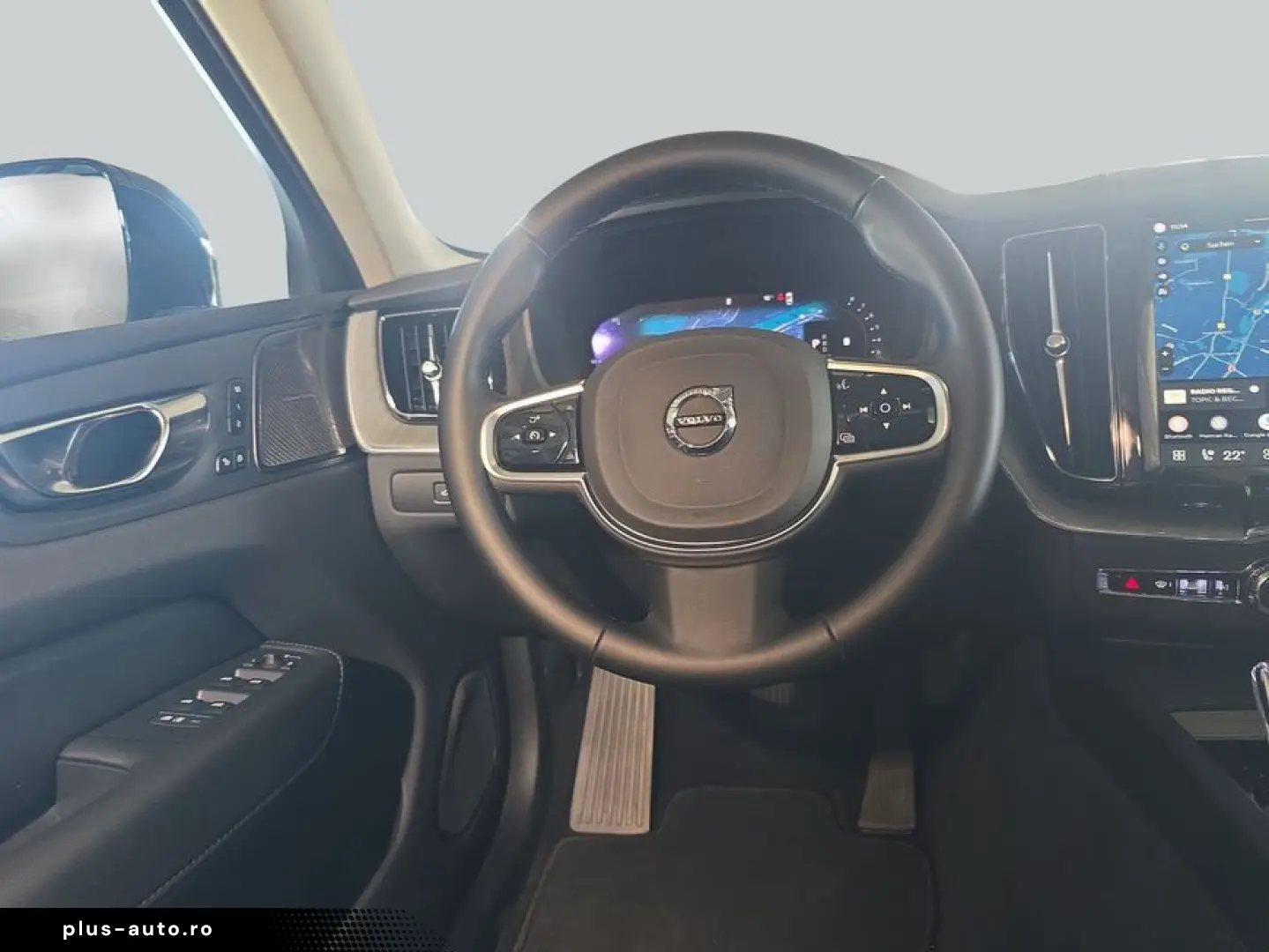 VOLVO XC60 B5 B AWD Plus Dark