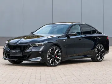BMW 540d xDr M SPORT PRO PANO AHK STDHZ H&K HUD 21