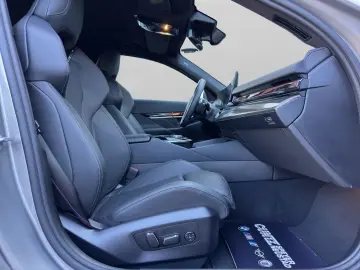 BMW 550e xDrive M Paket Pro Panorma B&W HiFi 360  Ka