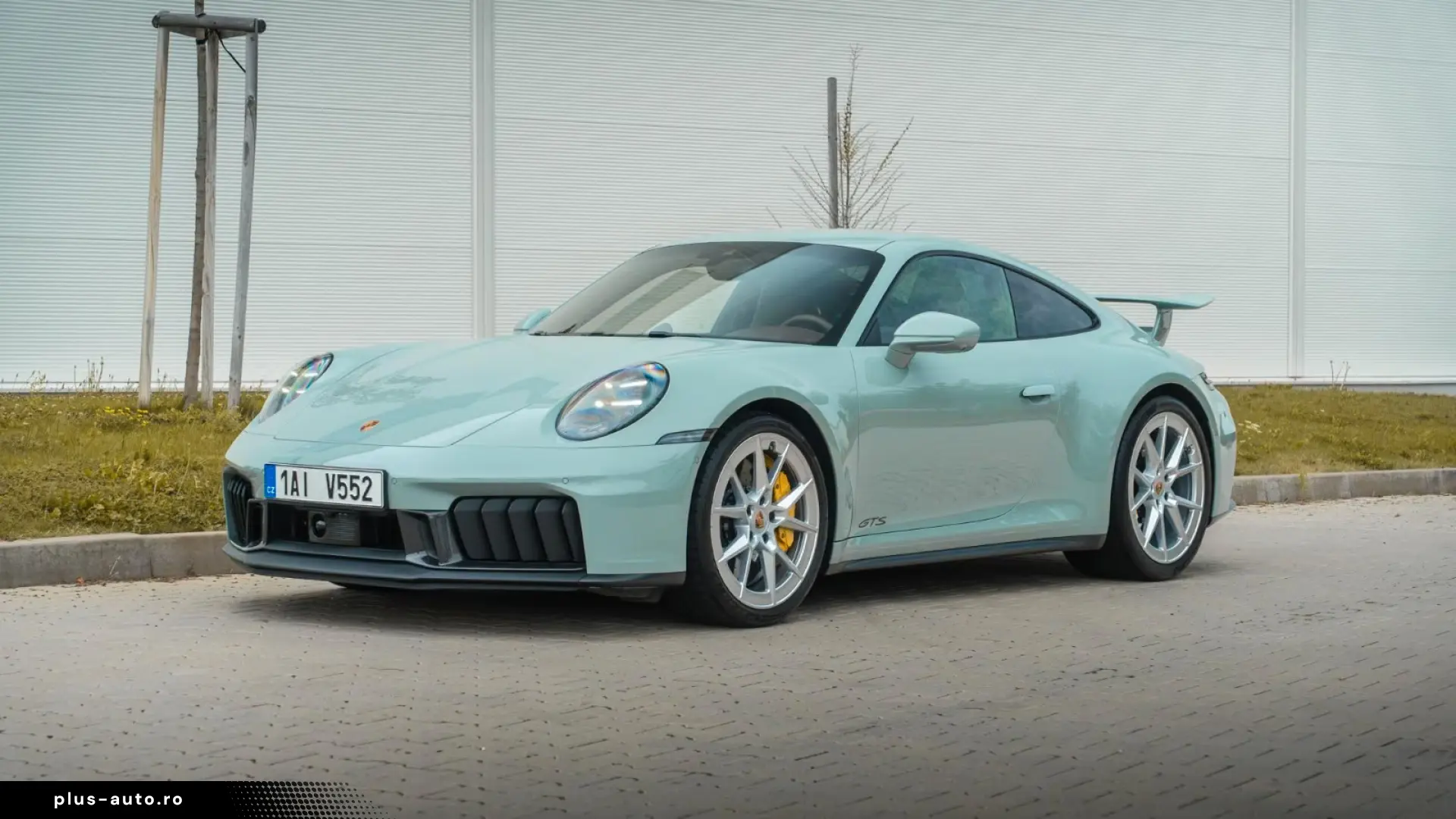 Porsche 911 Carrera 4 GTS T-Hybrid