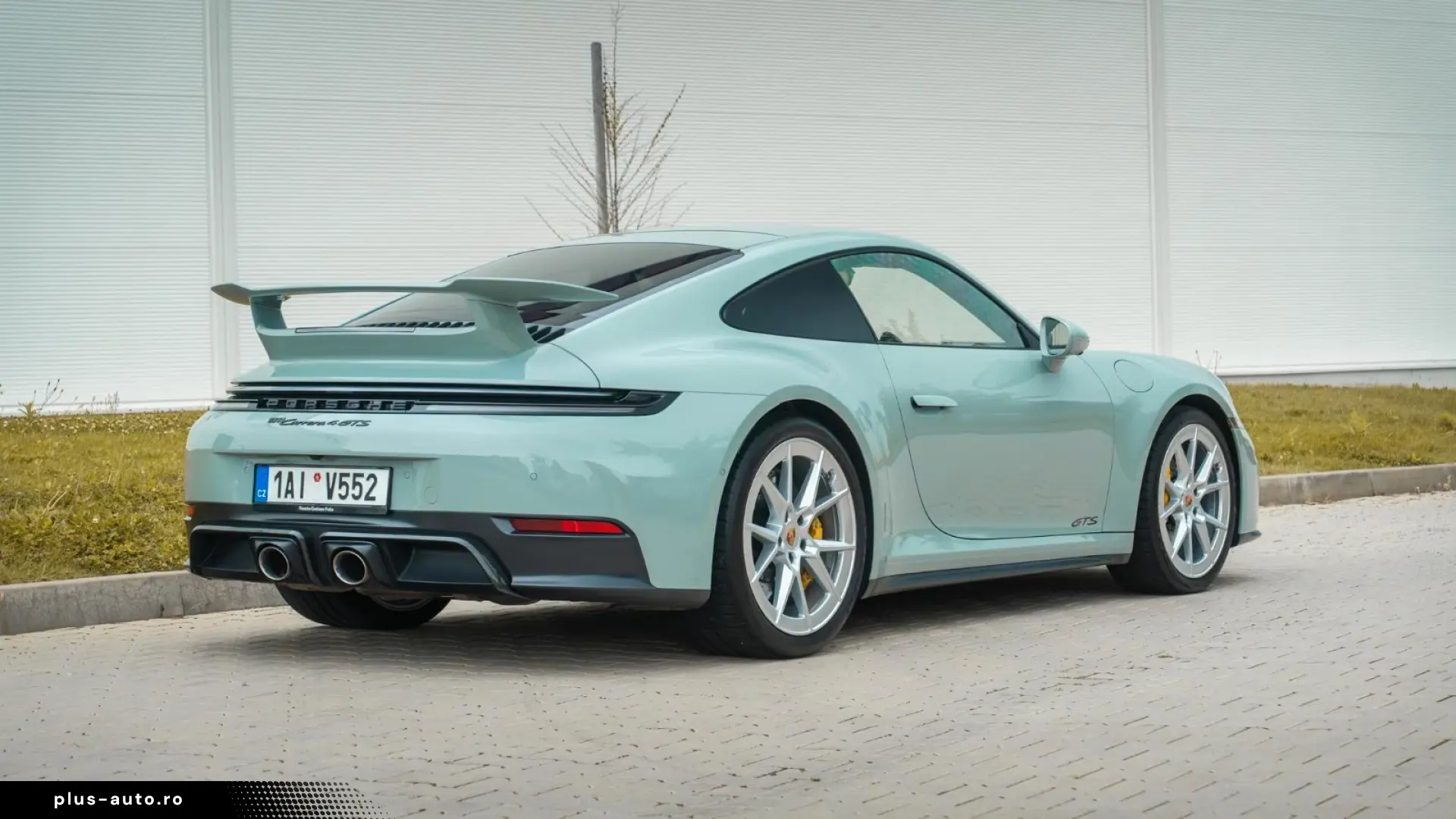 Porsche 911 Carrera 4 GTS T-Hybrid