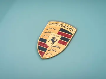 Porsche 911 Carrera 4 GTS T-Hybrid