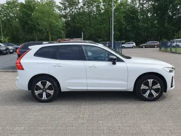 VOLVO XC60 Recharge T6 R-Design  PANO Distronic Autom.