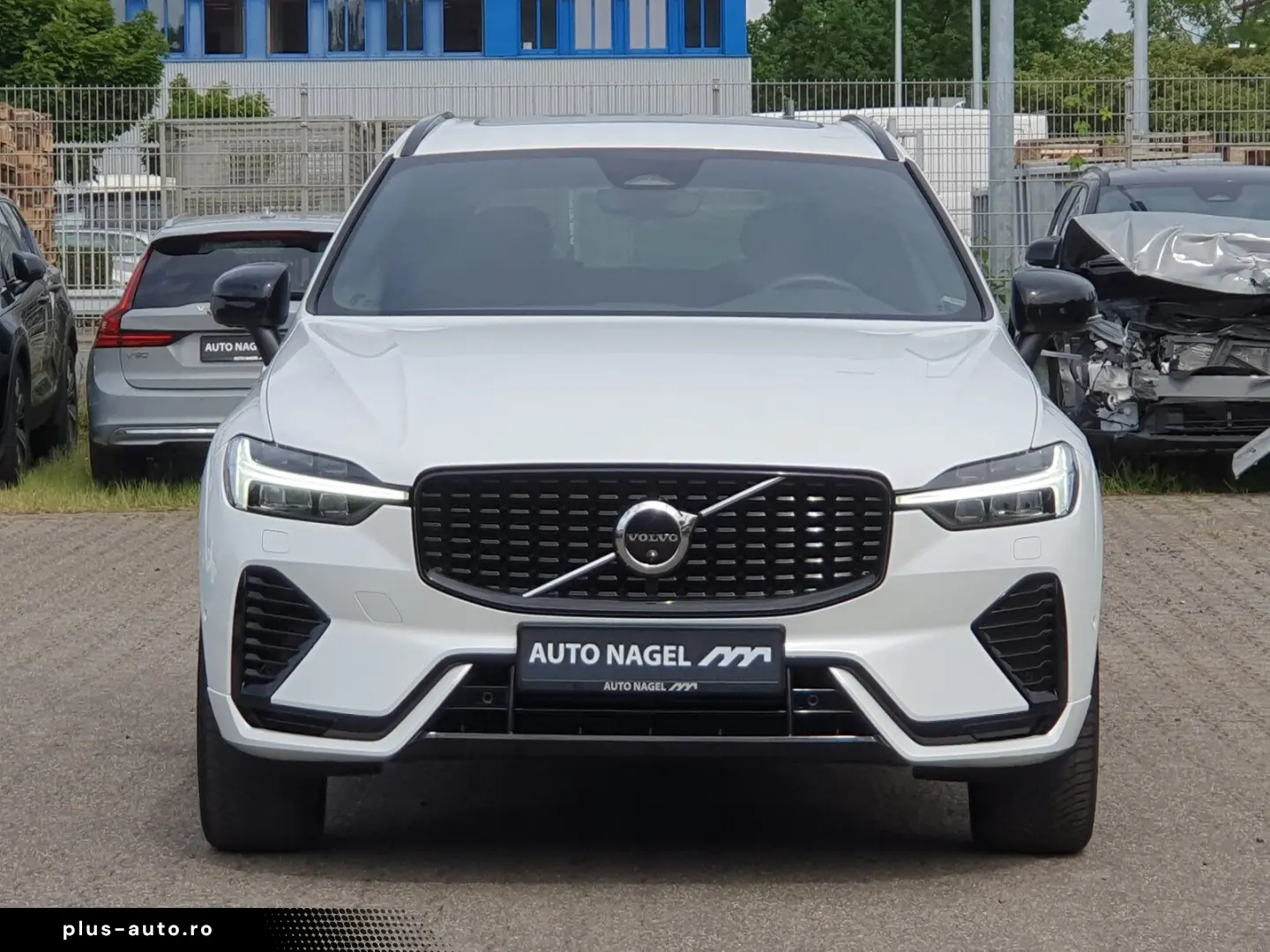 VOLVO XC60 Recharge T6 R-Design  PANO Distronic Autom.
