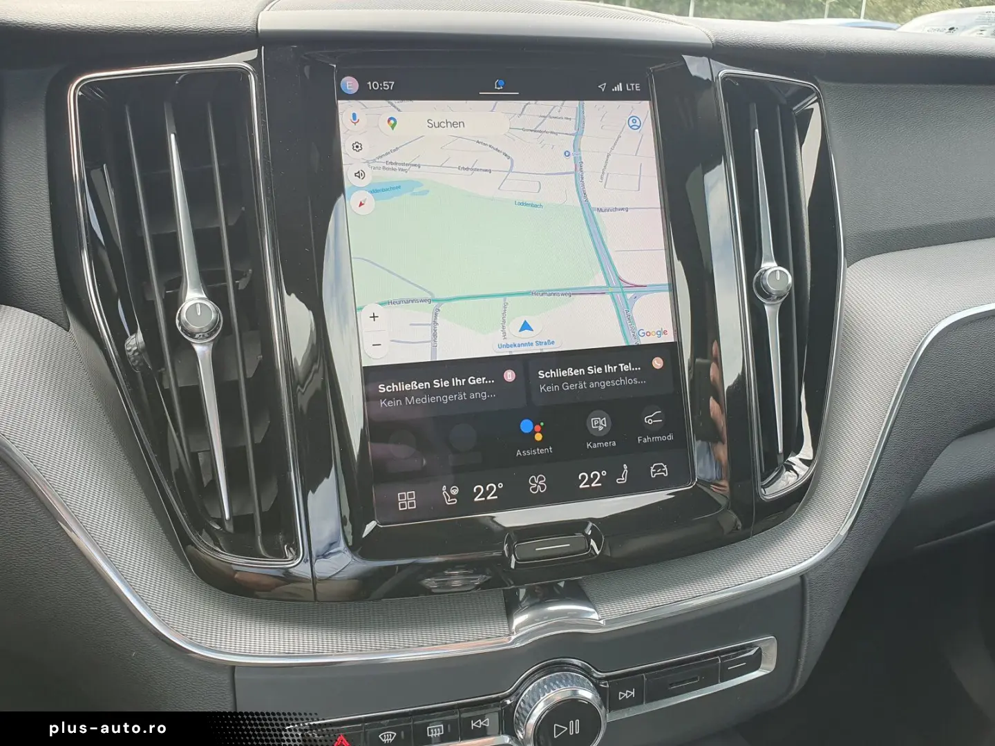 VOLVO XC60 Recharge T6 R-Design  PANO Distronic Autom.