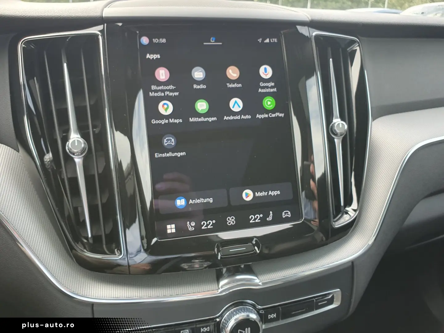 VOLVO XC60 Recharge T6 R-Design  PANO Distronic Autom.