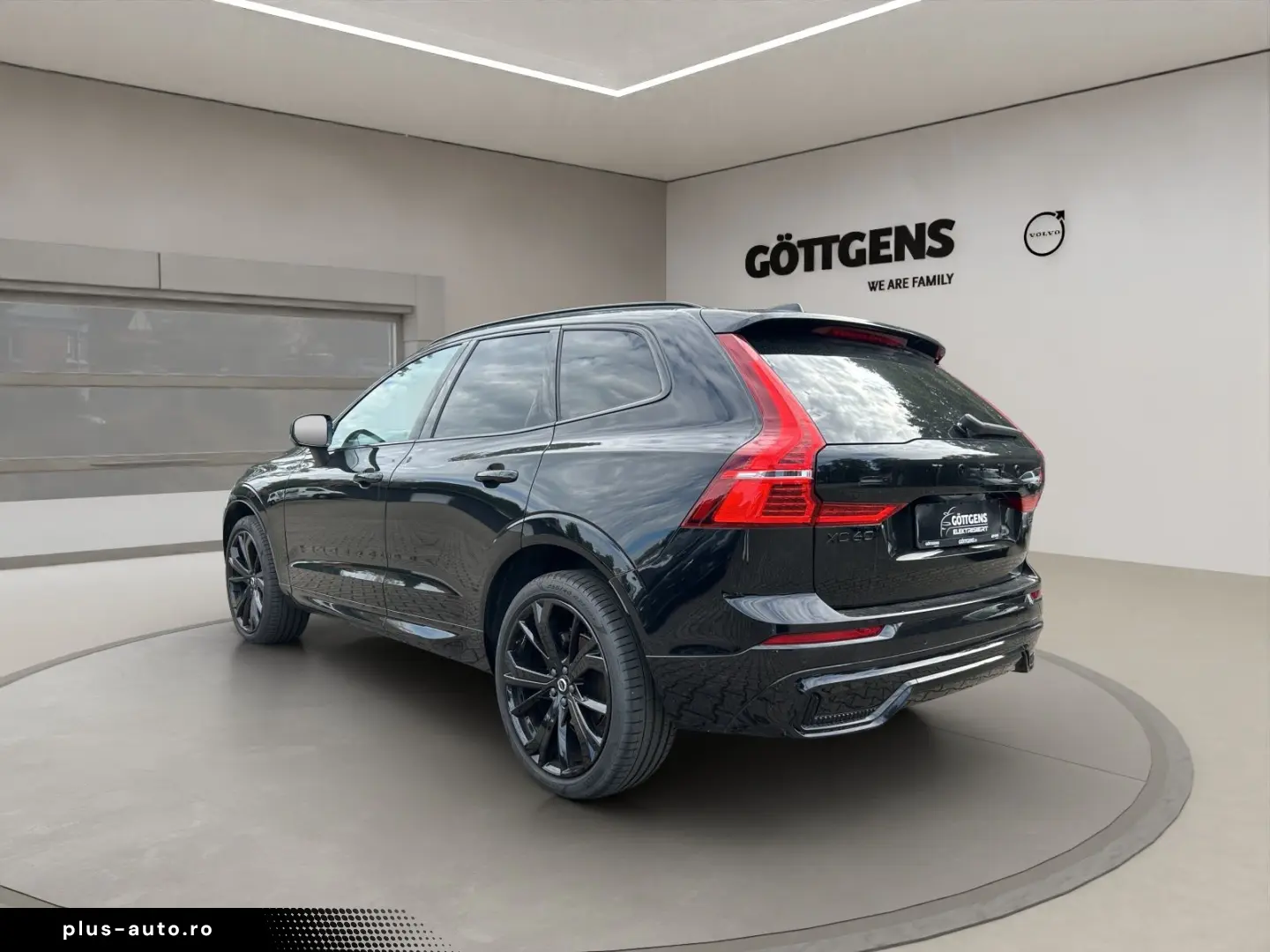 VOLVO XC60 B5 B AWD Ultra Black Edition 360  PANO NAVI
