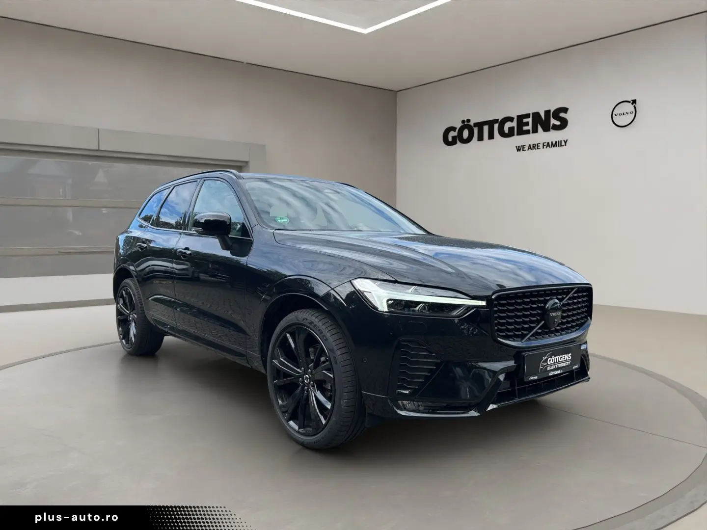 VOLVO XC60 B5 B AWD Ultra Black Edition 360  PANO NAVI