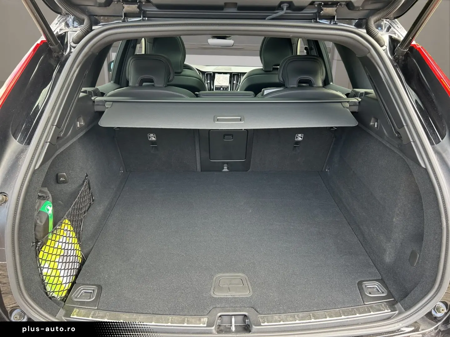 VOLVO XC60 B5 B AWD Ultra Black Edition 360  PANO NAVI