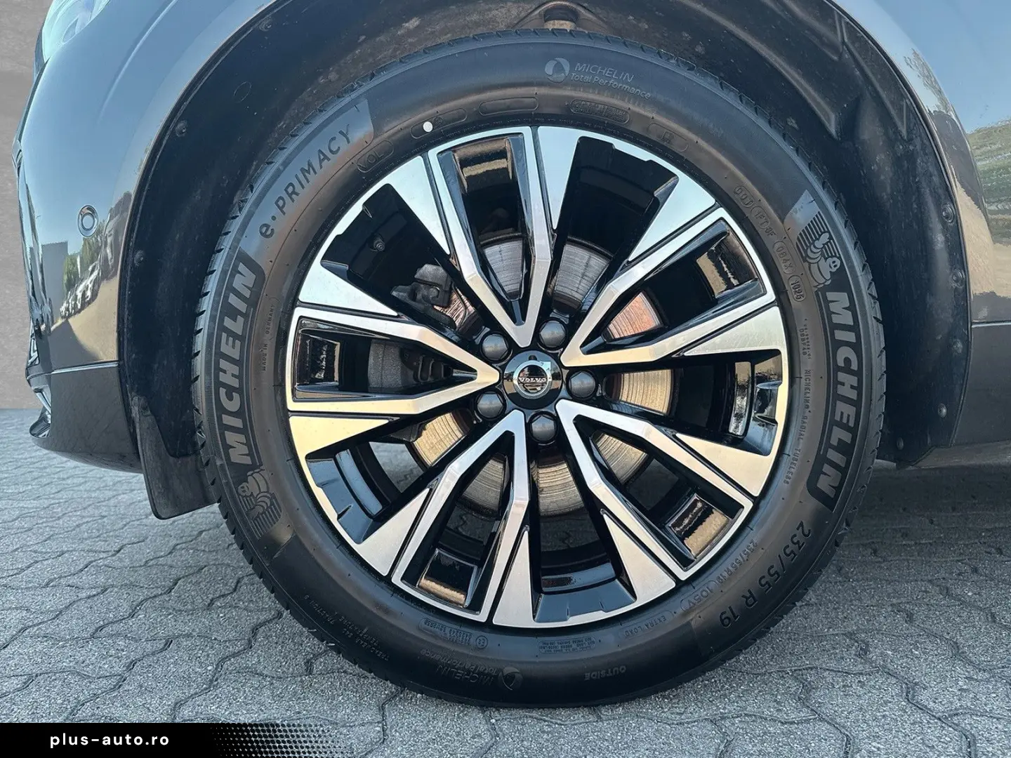 VOLVO XC60 B5 AWD Plus Dark ACC BLIS SD LED