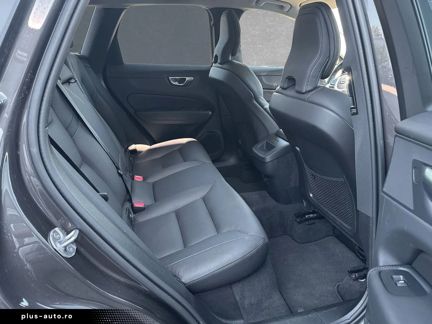 VOLVO XC60 B5 AWD Plus Dark ACC BLIS SD LED