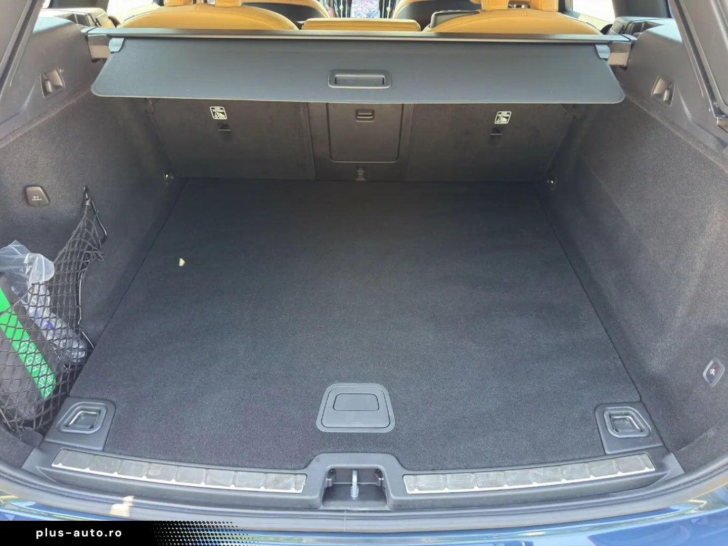 VOLVO XC60 B4 Diesel AWD Plus Dark