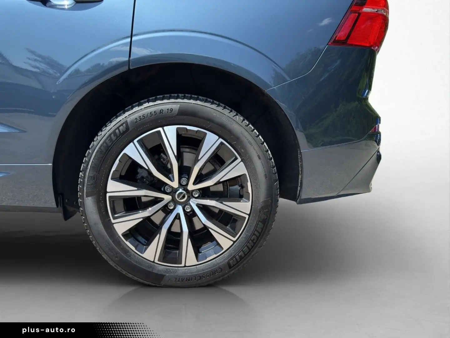 VOLVO XC60 B4 Diesel AWD Plus Dark