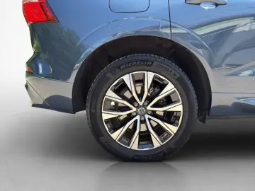VOLVO XC60 B4 Diesel AWD Plus Dark