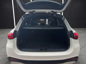 MERCEDES-BENZ GLC 200 4M AMG Premium Sitzklima Massa…