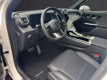 MERCEDES-BENZ GLC 200 4M AMG Premium Sitzklima Massa…