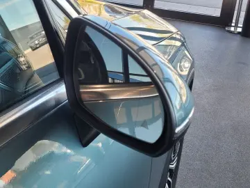MERCEDES-BENZ GLC 200 4M AVANTGARDE PREMIUM  PANO AH…